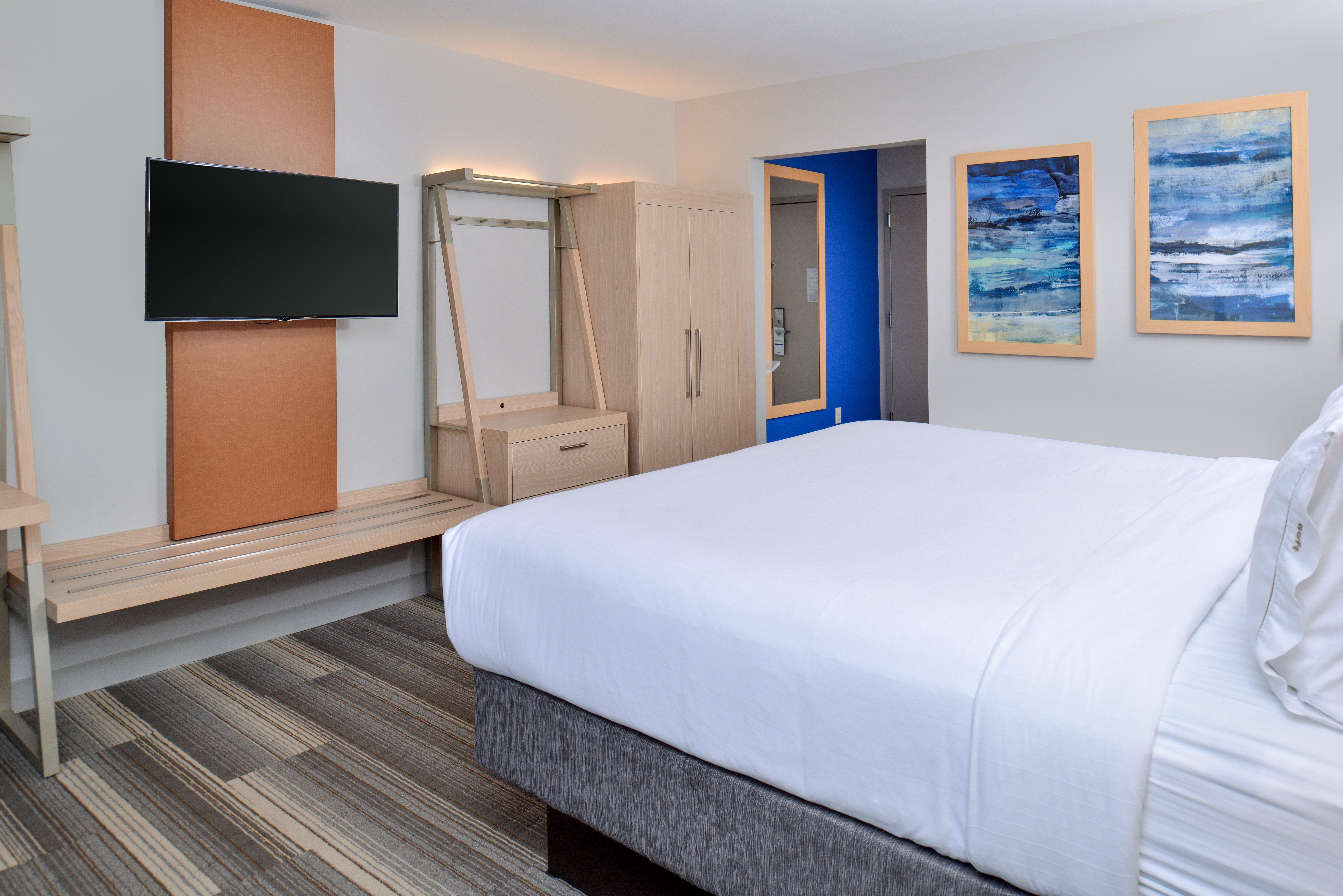Holiday Inn Express & Suites Farmington Hills - Detroit By Ihg Exterior photo